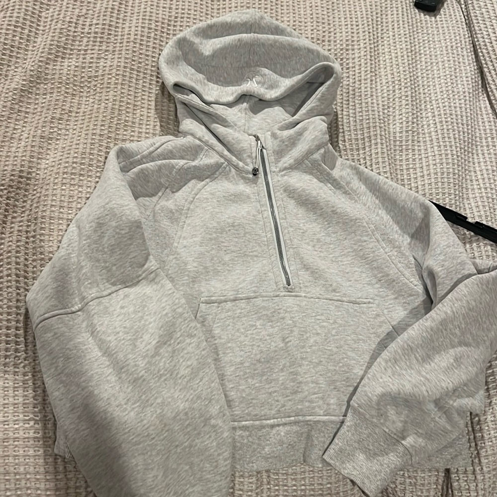 Lululemon Scuba half zip
